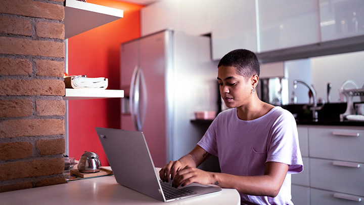 image1_hybrid_working